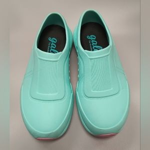 Gale's nurse shoes